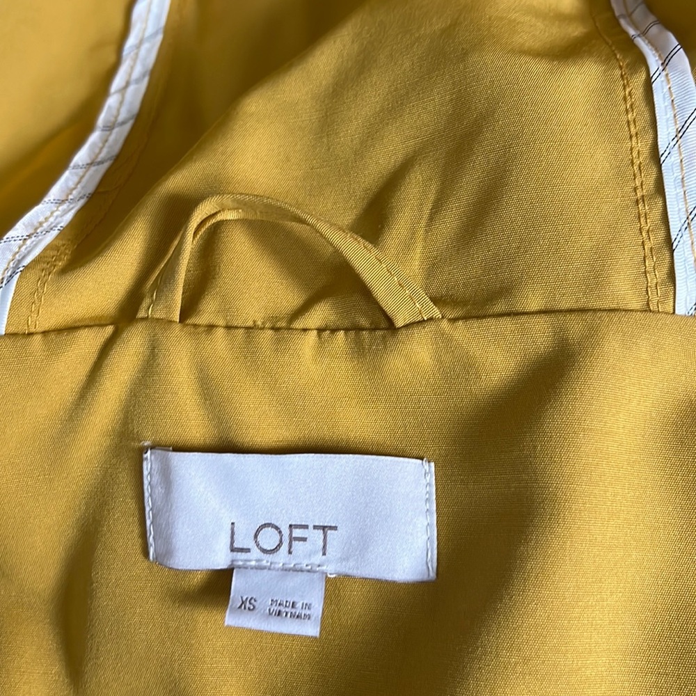 Ann Taylor Loft XS raincoat